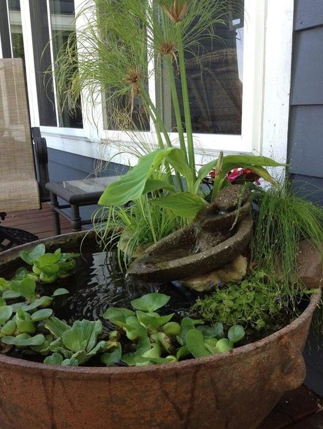 Terracotta Fountain Garden Retreat