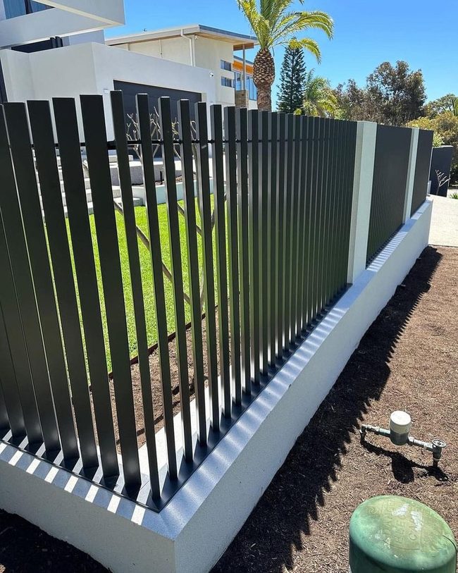 Metal Slats Meet Living Growth