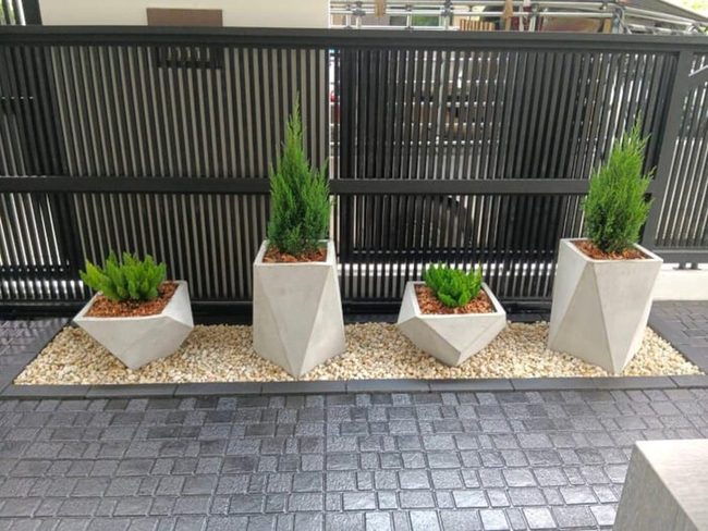 Geometric Planters Line Modern Path