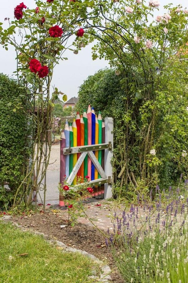 Pencil Branch Rainbow Gateway