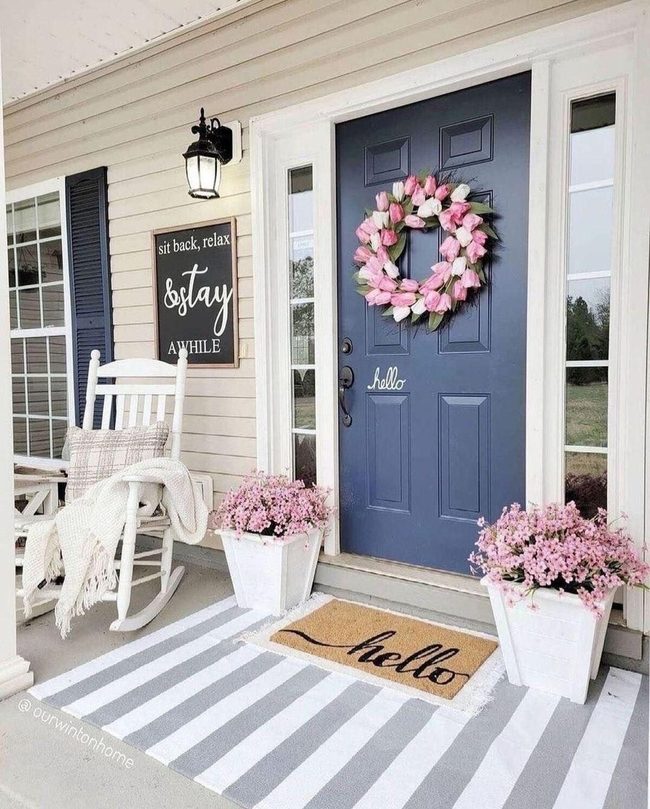 White Planters, Colorful Blooms Star