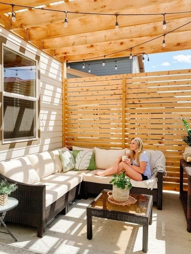 Raw Wood Slats Transform Concrete