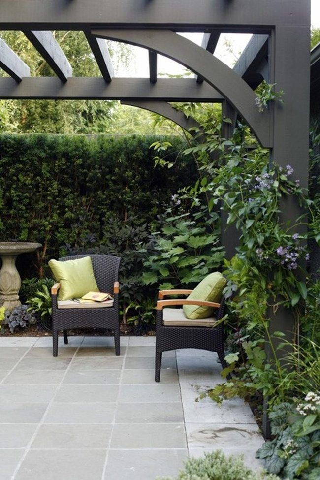 Purple Wisteria Garden Hideaway