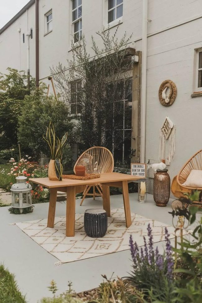 Wall Plants Transform Bare Spaces