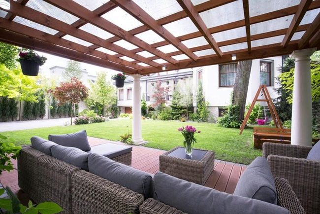 White Wood Pergola Shelter