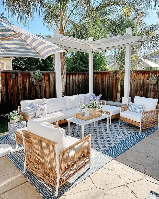 Wooden Pergola With Earthy Seating