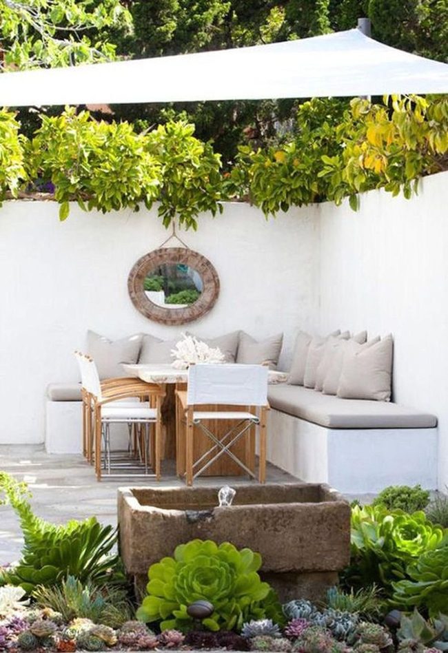 Green Leaf Outdoor Dining Retreat
