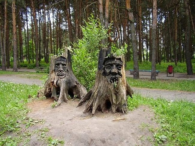 Carved Wood Stumps Into Creatures