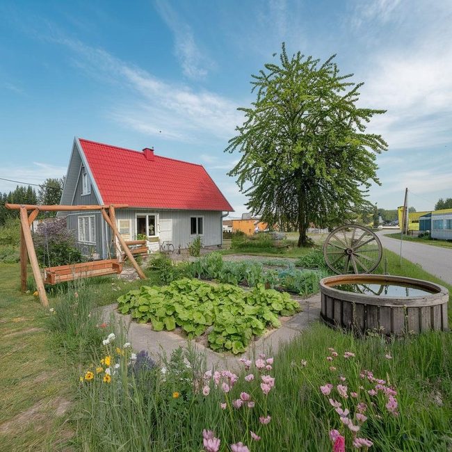 Beneficial Insects Stop Landscape Pests