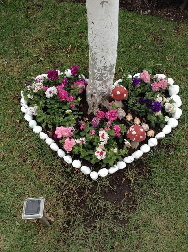 Heart-Shaped Flower Garden Pink