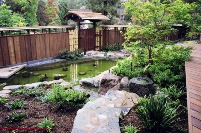 Circular Stone Garden Pond