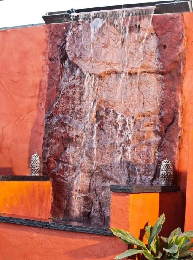 Orange Walls Water Stone Lanterns