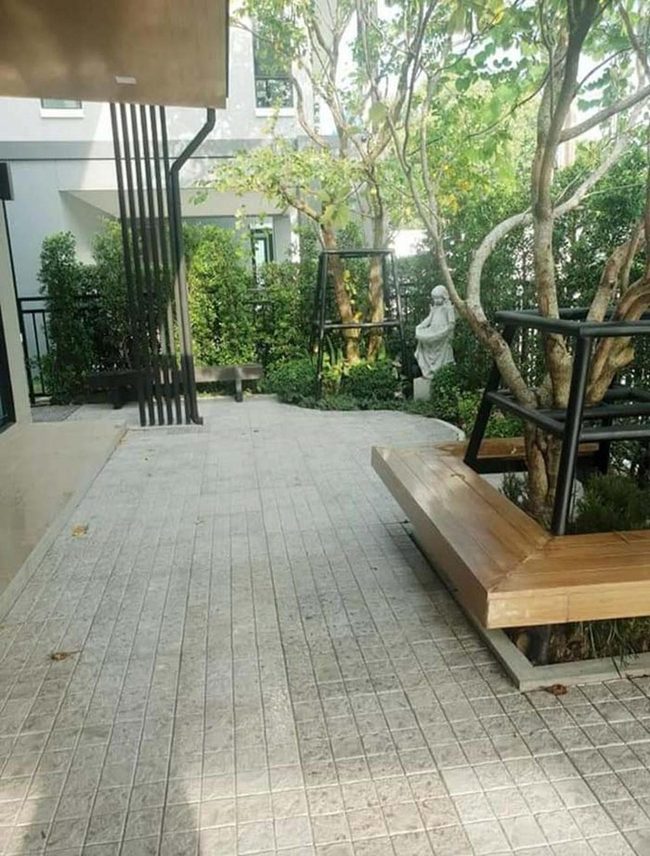 Garden Edge Wooden Seating