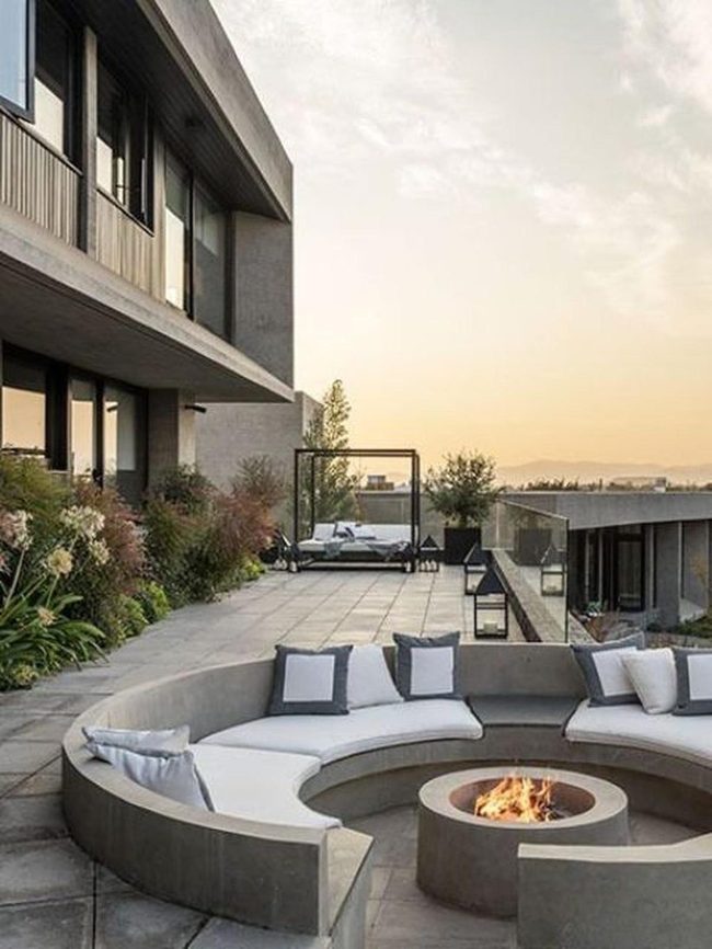 Concrete Firepit With Curved Seating