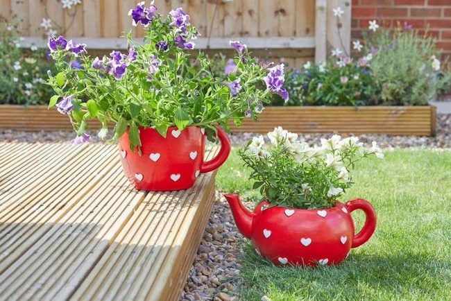 Red Heart Teapot Planters