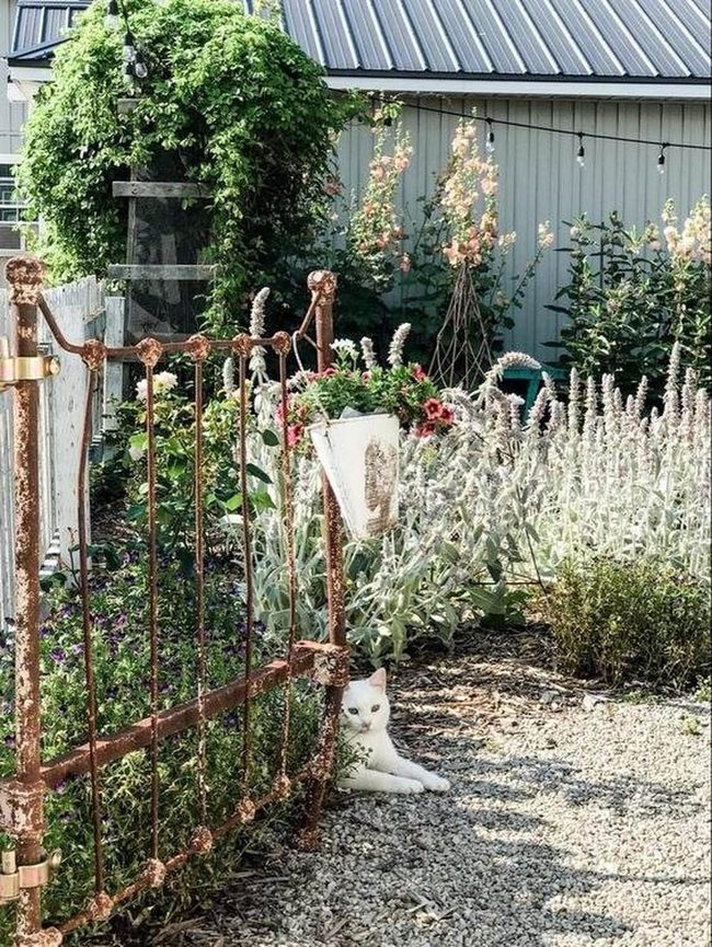 Reclaimed Materials Gate Art