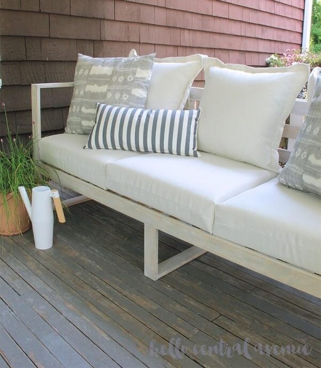 Pallet Loveseat Outdoor Comfort