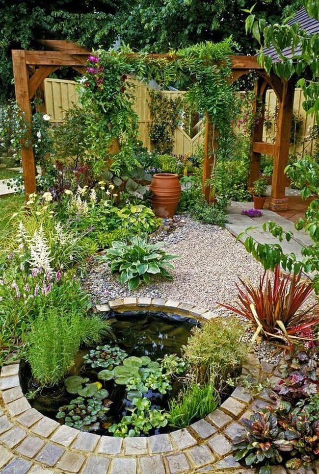 Stone Layered Garden With Water