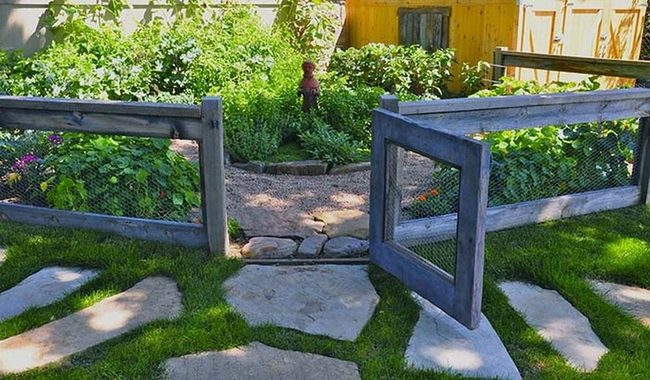 Wooden Frame Chicken Wire Enclosure