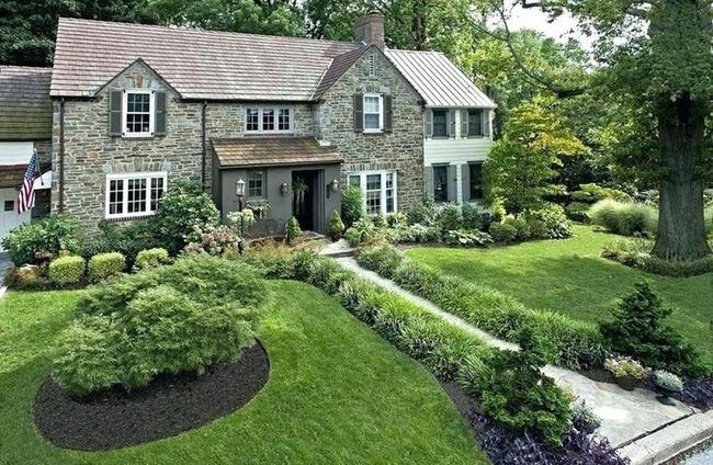 Neutral Palette Outdoor Sanctuary