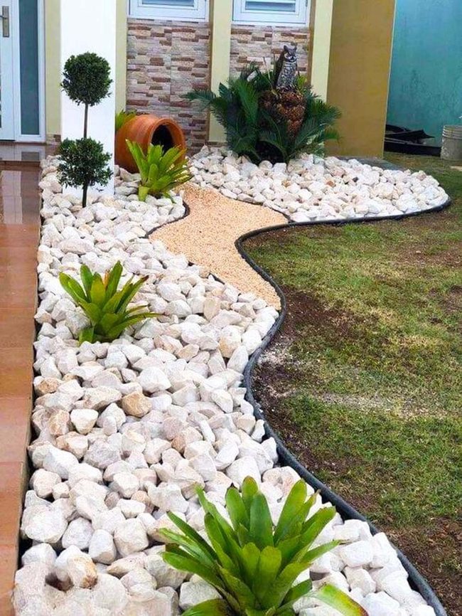 Curved Beds White Rocks Tropical Plants