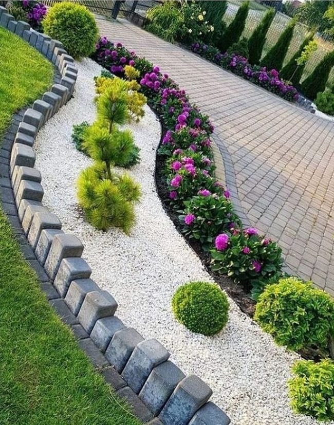 White Stone Borders Frame Elegance