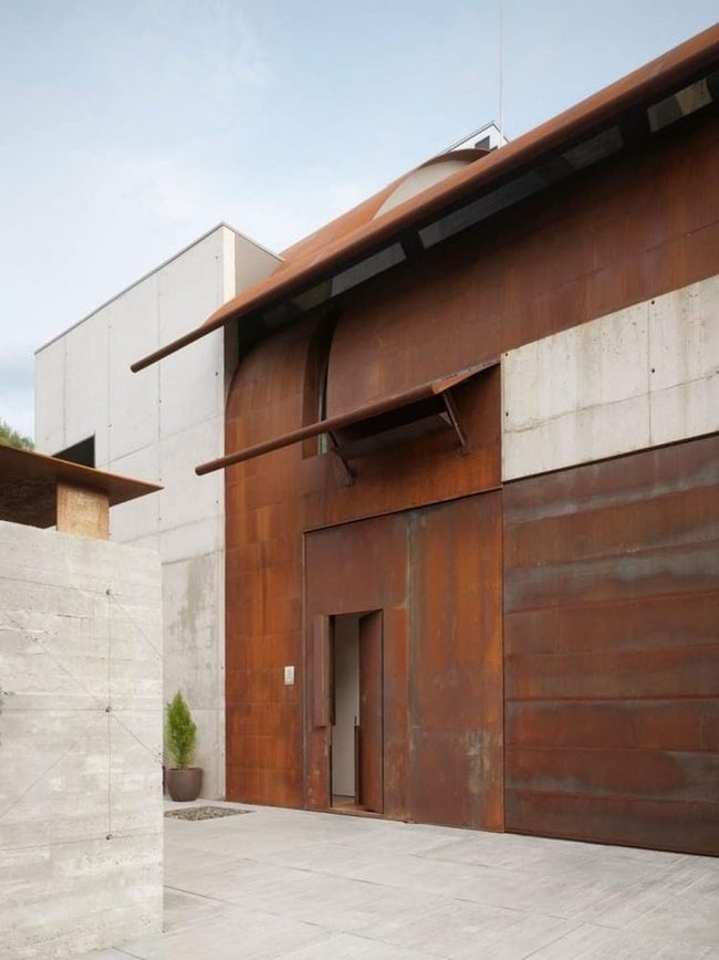 Rust-Patina Steel Garden Structures