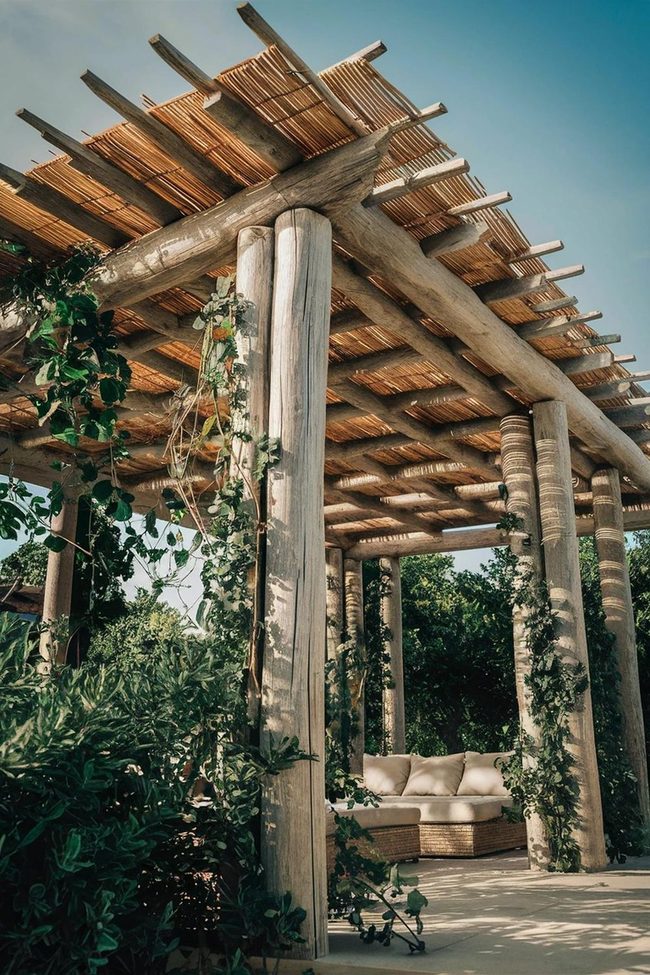 Rustic Timber Pergola Reed Shade