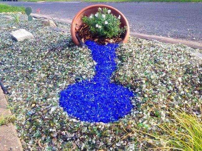 Sapphire Glass Stream Garden