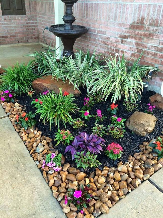Flowing Stones Water Garden Feature