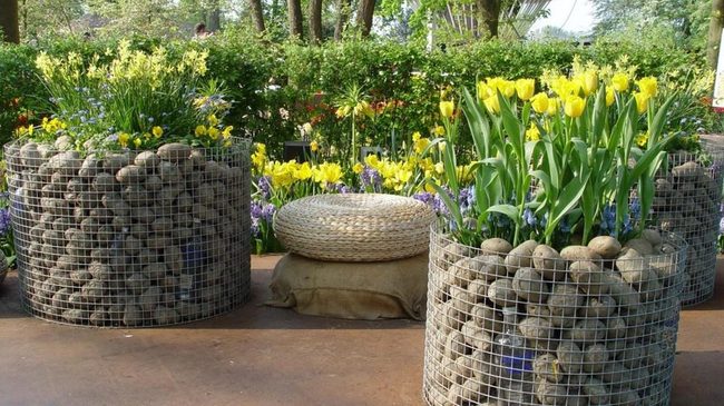Circular Stone Bench With Blooms