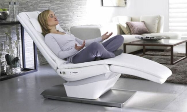 Zen-Inspired Recliner for Peaceful Moments