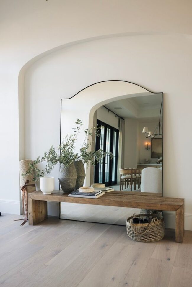 Rectangular Mirror with Graceful Curves