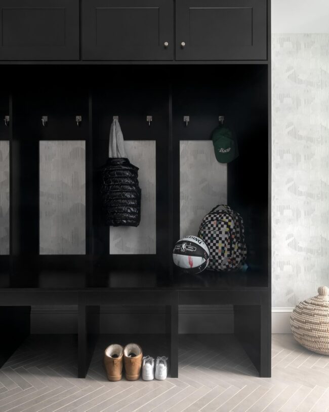 Striking Black Fashion for Every Occasion