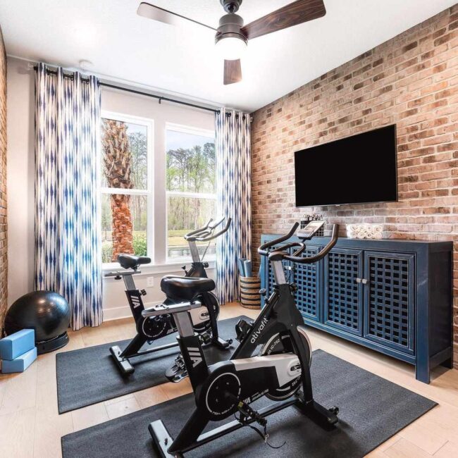 Invigorating Fitness Space with Natural Light