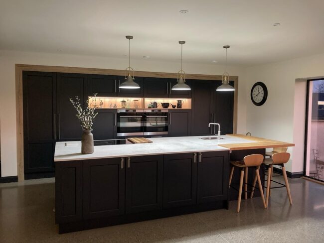 Industrial and Homely Blend