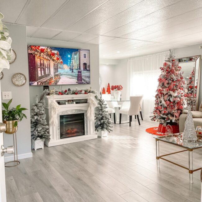 Red and White Christmas Wonderland