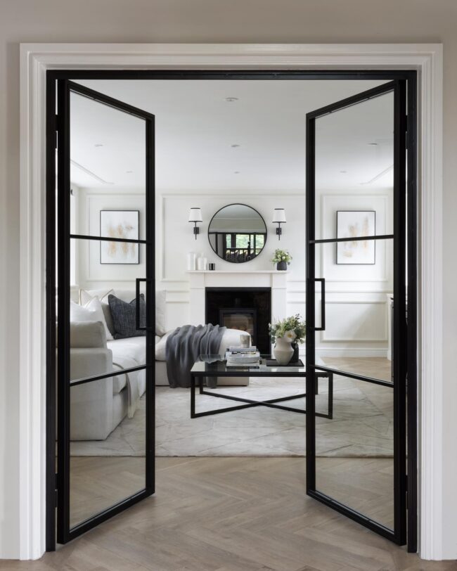 Transitional Spaces Framed by Light