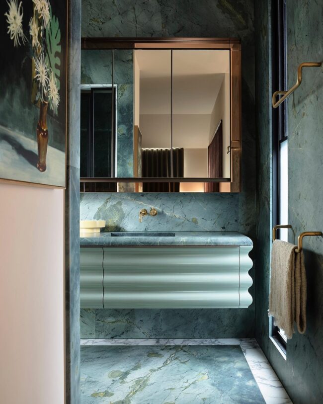 Contemporary Bathroom Suite