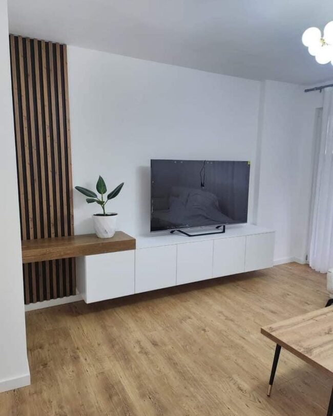 Streamlined TV Setup for Effortless Viewing