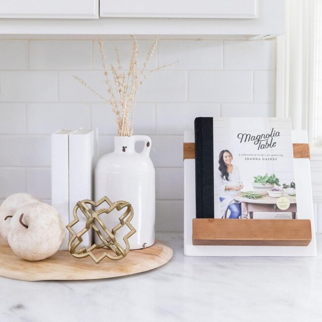 Decorative Book-Lover’s Kitchen Display