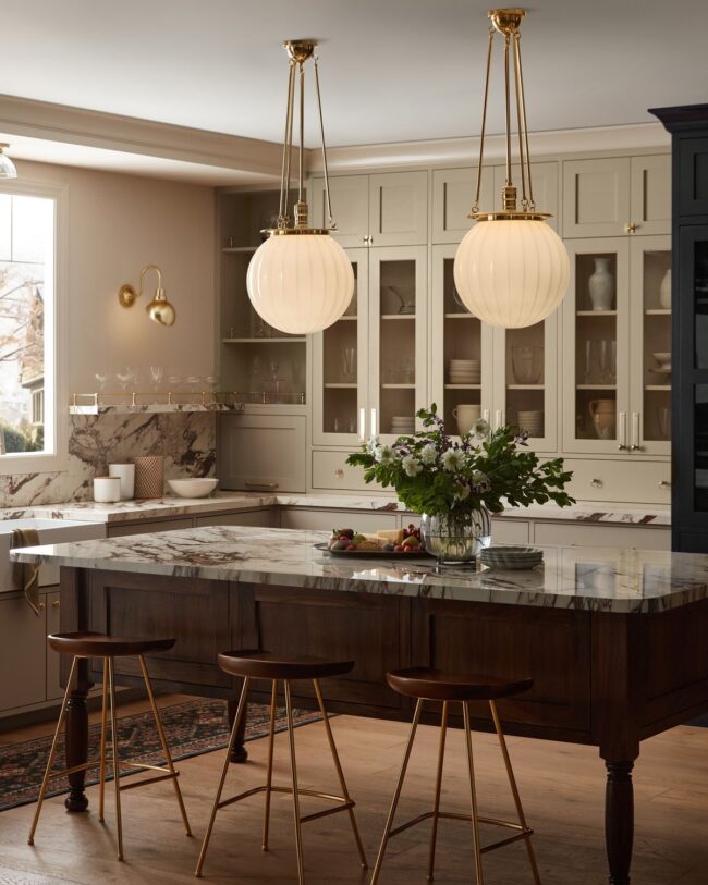 Soft, Luxurious Lighting Glow