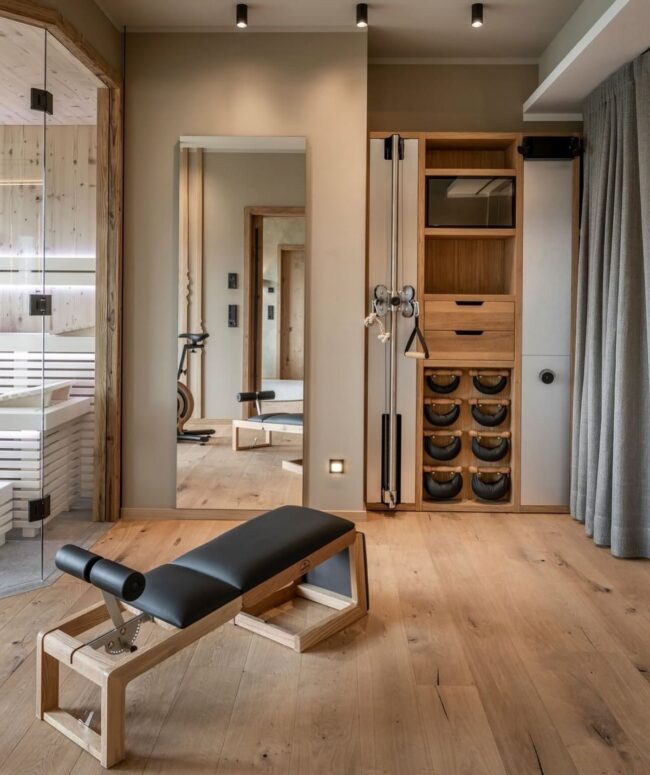 Refined and Functional Gym Space Design