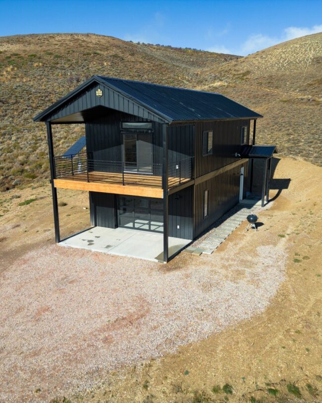 Secluded Minimalist Barndominium
