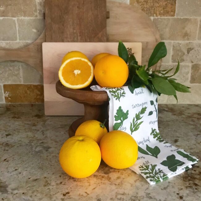 Citrus-Themed Decor for a Vibrant Kitchen