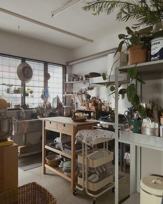Compact Efficient Industrial Kitchen