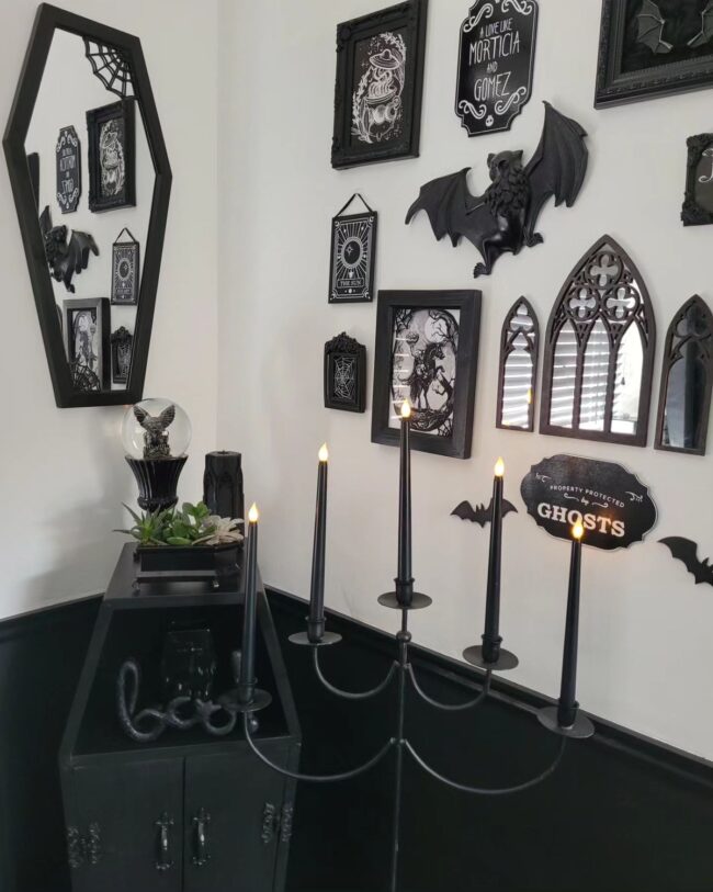 Gothic Corner Showcase