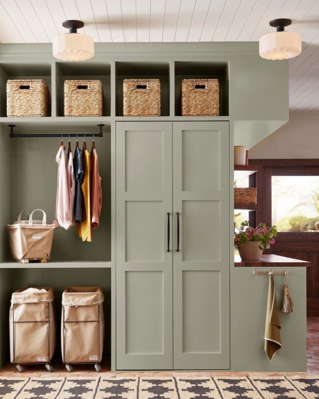 How to Design a Mudroom That Suits Your Lifestyle