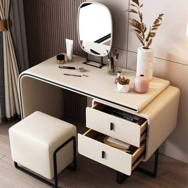 Simple Geometric Harmony